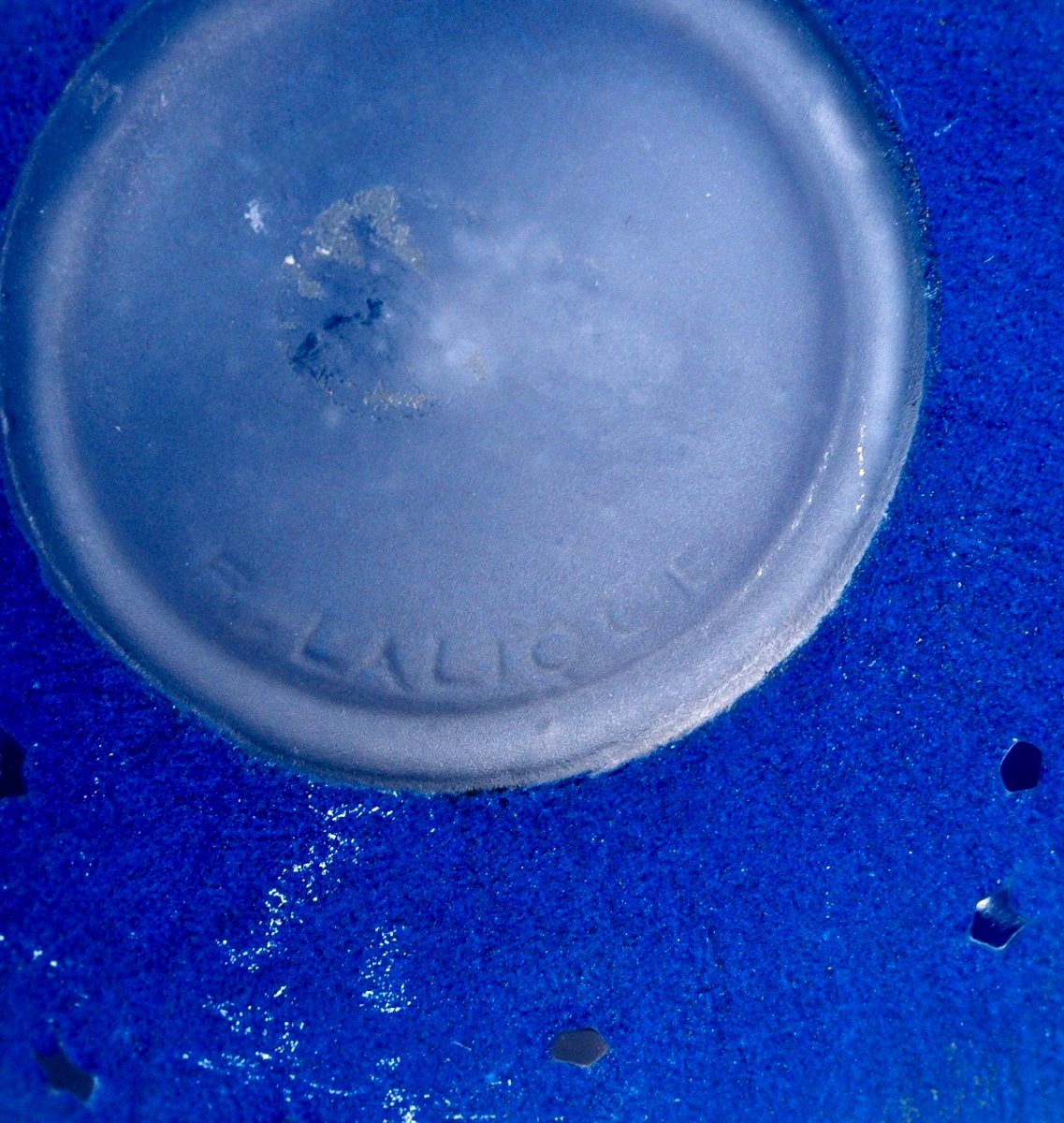 1924 René Lalique - Perfume Bottle "dans La Nuit" Glass With Blue Patina For Worth-photo-3