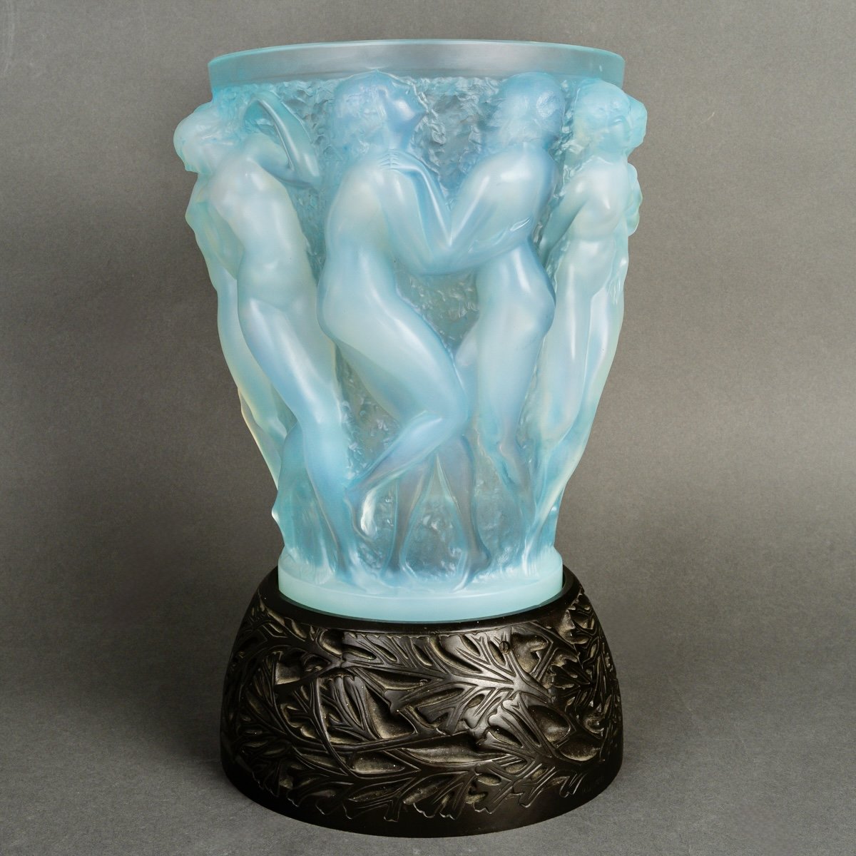 1927 René Lalique - Vase Bacchantes Verre Opalescent Patiné Bleu - Base d'Origine en bronze-photo-3