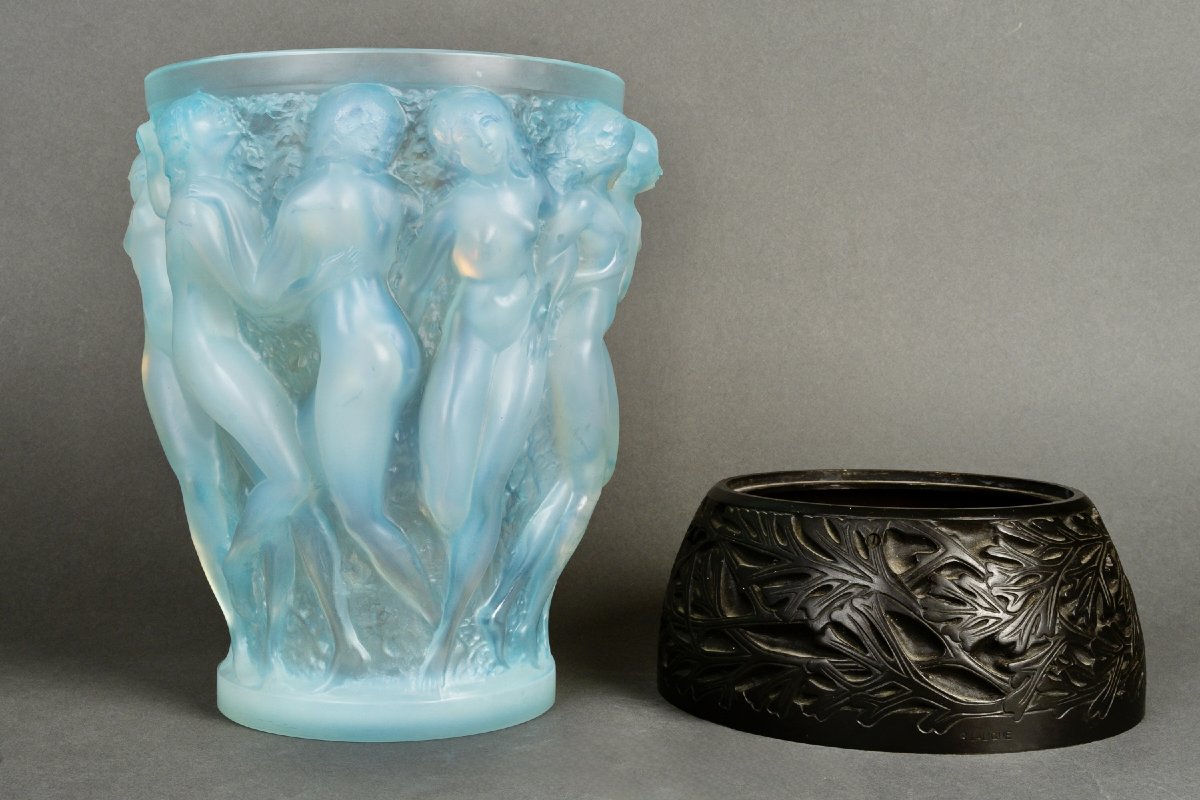 1927 René Lalique - Vase Bacchantes Verre Opalescent Patiné Bleu - Base d'Origine en bronze-photo-4