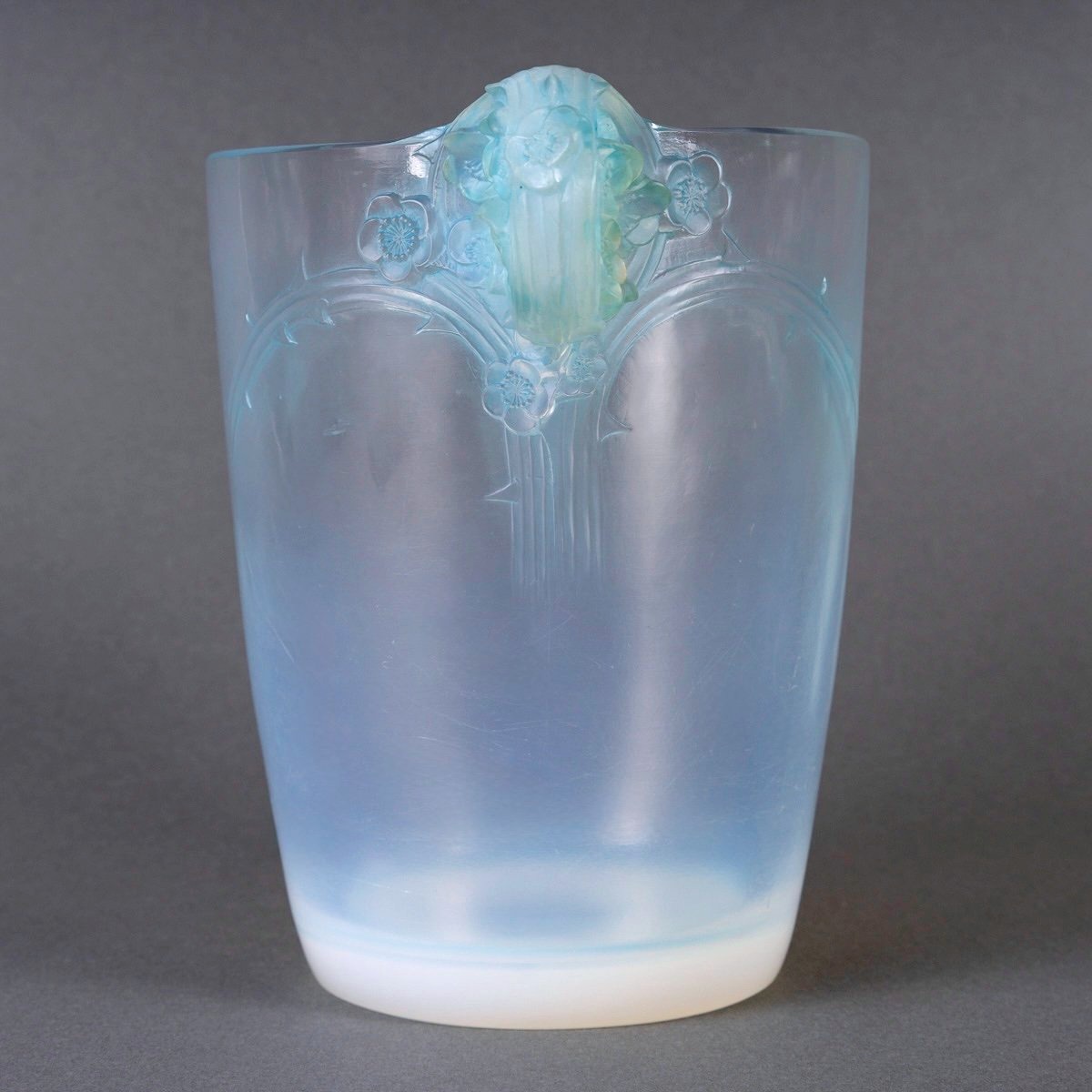 1926 René Lalique - Vase Chamarande Verre Opalescent Patiné Bleu-photo-4