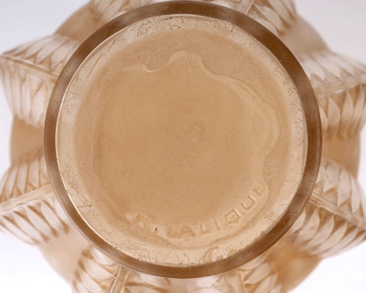 1924 René Lalique - Vase Malines Glass With Sepia Patina-photo-1