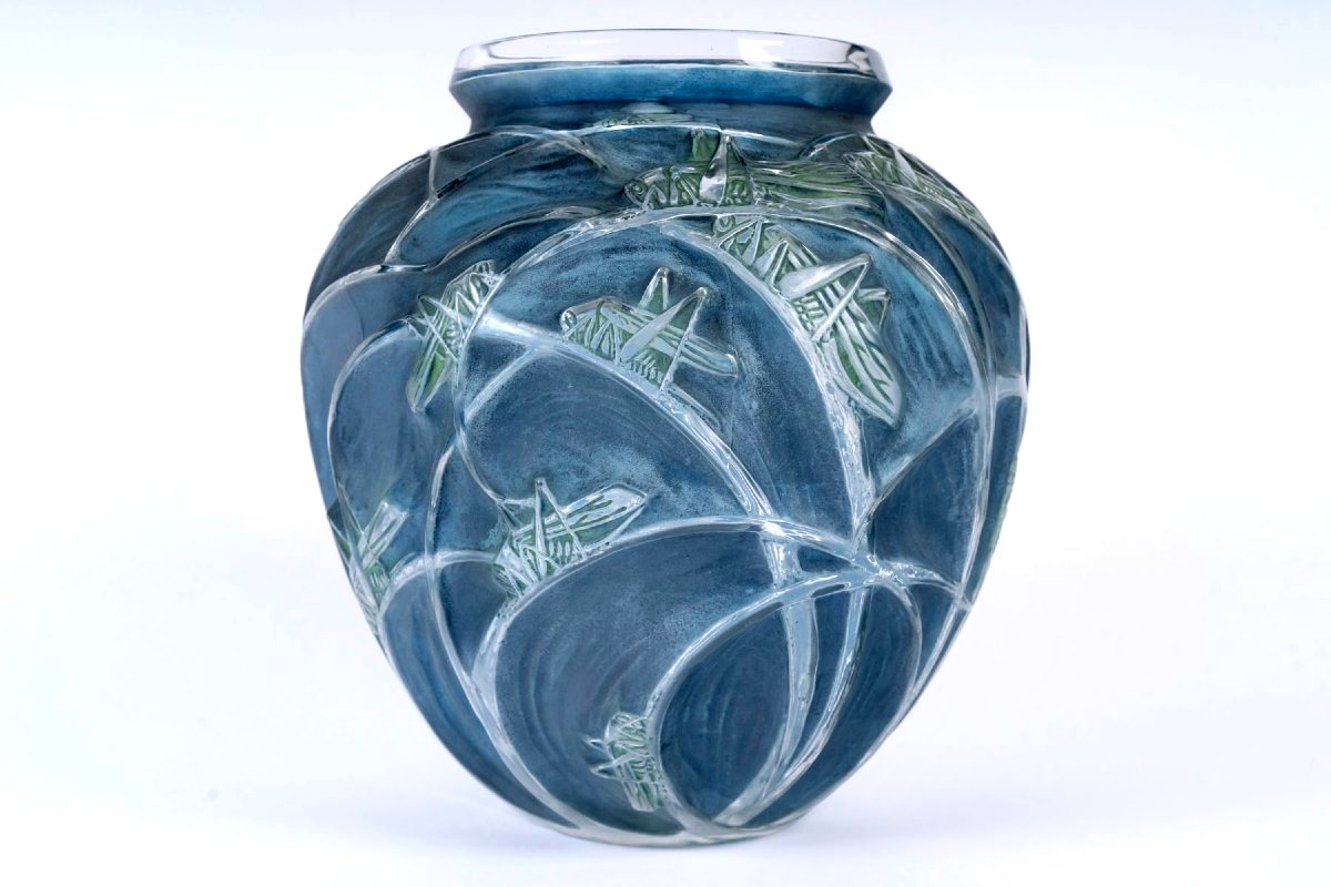 1912 René Lalique - Vase Sauterelles Grasshoppers Glass With Blue And Green Patina
