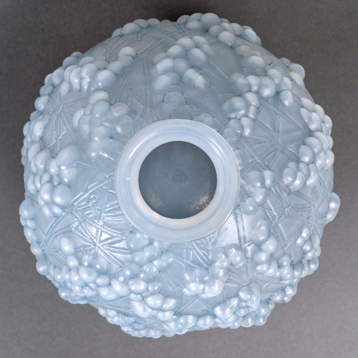 1924 René Lalique - Vase Druide Opalescent Glass With Blue Patina-photo-4