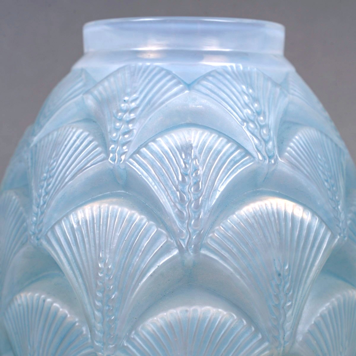 1932 René Lalique - Vase Herblay Opalescent Glass With Blue Patina-photo-4