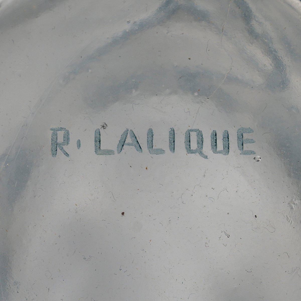1913 René Lalique - Vase Bordure Bluets Verre Blanc Patiné Bleu-photo-3