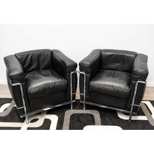 Le Corbusier, Perriand, Jeanneret - Cassina - Pair Of Lc2 Armchairs Black Leather