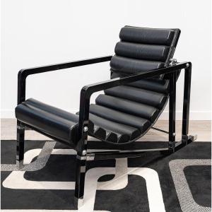 Eileen Gray - Ecart International - Transat Armchair Black Leather And Black Lacquered Wood