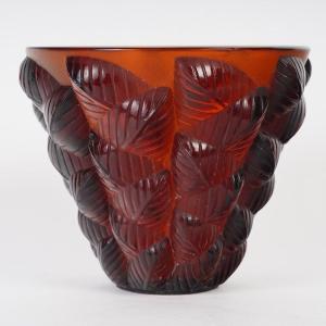 1927 René Lalique - Vase Moissac Red Amber Glass