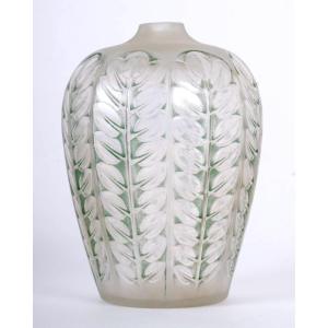 1924 René Lalique - Vase Tournai Verre Blanc Patiné Vert