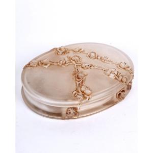 1913 René Lalique - Boîte Roses en Relief Verre Blanc Patiné Sépia