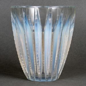 1933 René Lalique - Vase Art Déco Chamonix Verre Opalescent