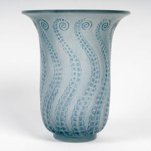 1921 René Lalique - Vase Meduse Glass With Blue Patina