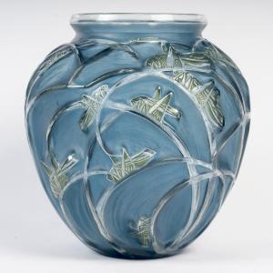 1912 René Lalique - Vase Sauterelles Grasshopper Glass With Blue And Green Patina