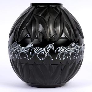 1991 Marie-Claude Lalique - Vase Tanzania Cristal Noir Emaillé Blanc