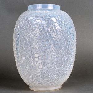 1932 René Lalique - Art Déco Vase Ecailles Verre Opalescent