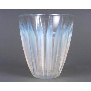 1933 René Lalique - Art Déco Vase Chamonix Verre Opalescent