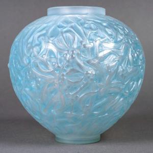 1920 René Lalique - Vase Gui Mistletoe Opalescent Glass With Aqua Blue Patina