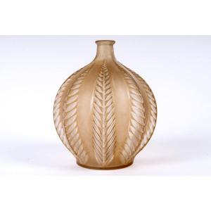 1924 René Lalique - Vase Malines Glass With Sepia Patina