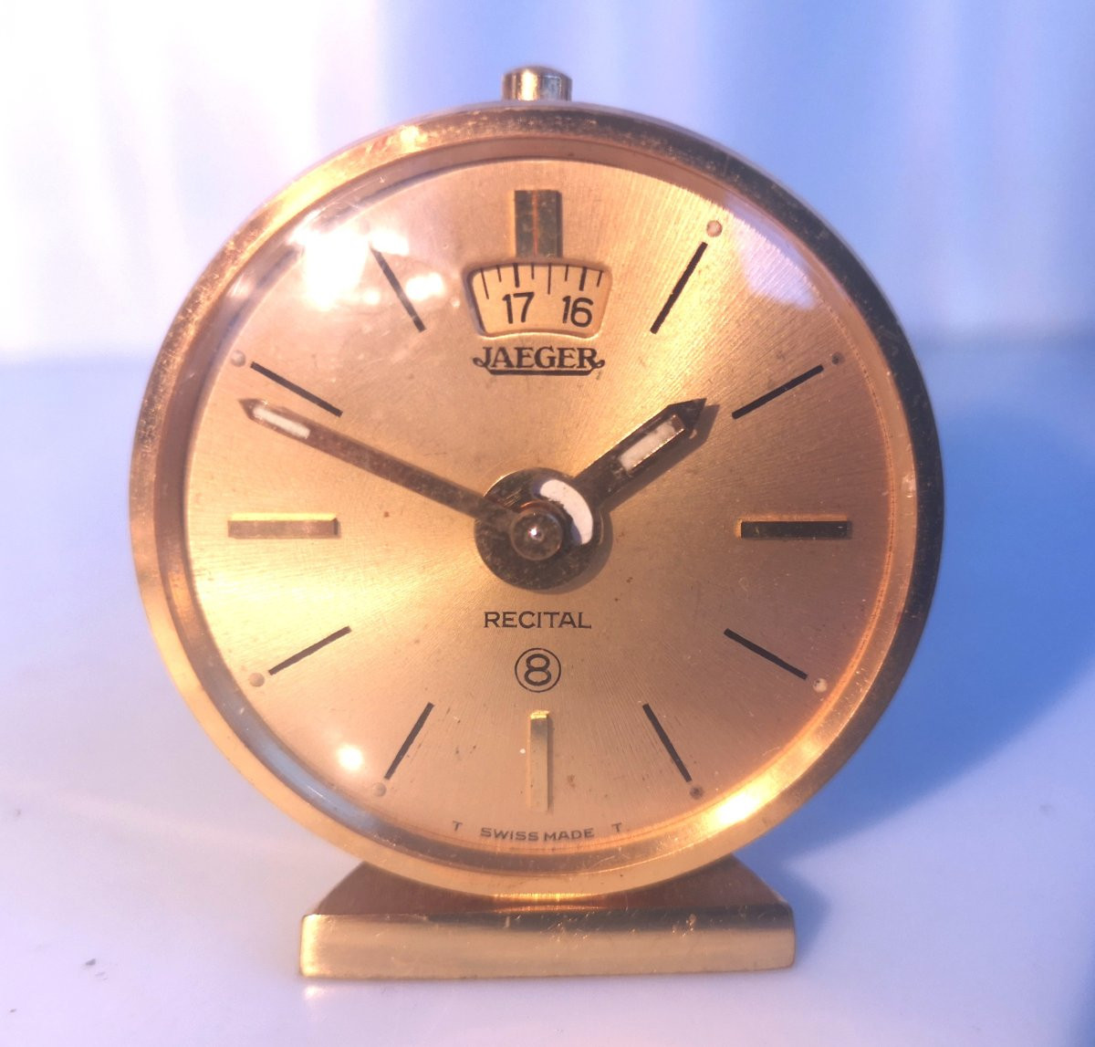 Réveil Jaeger Recital guilloché doré avec son étui cuir- Très bel état- Fonctionne parfaitement-photo-4