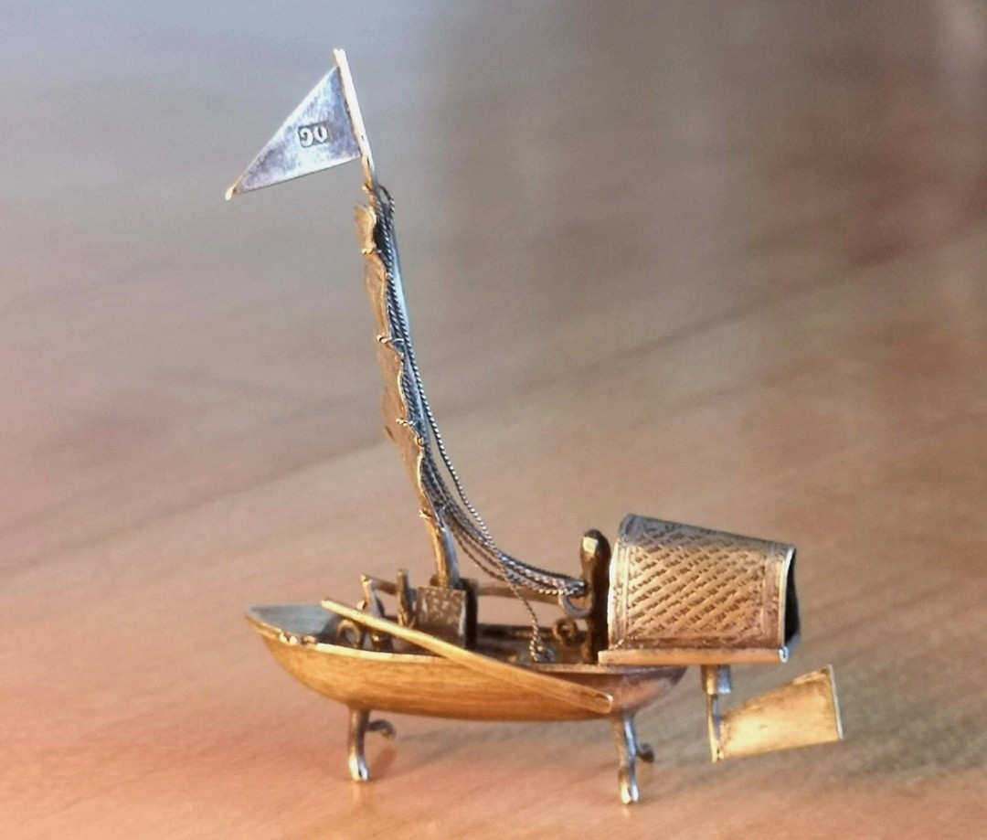 Japan, Meiji Era, Late 19th Century - Miniature Okimono Depicting A Junk-photo-3
