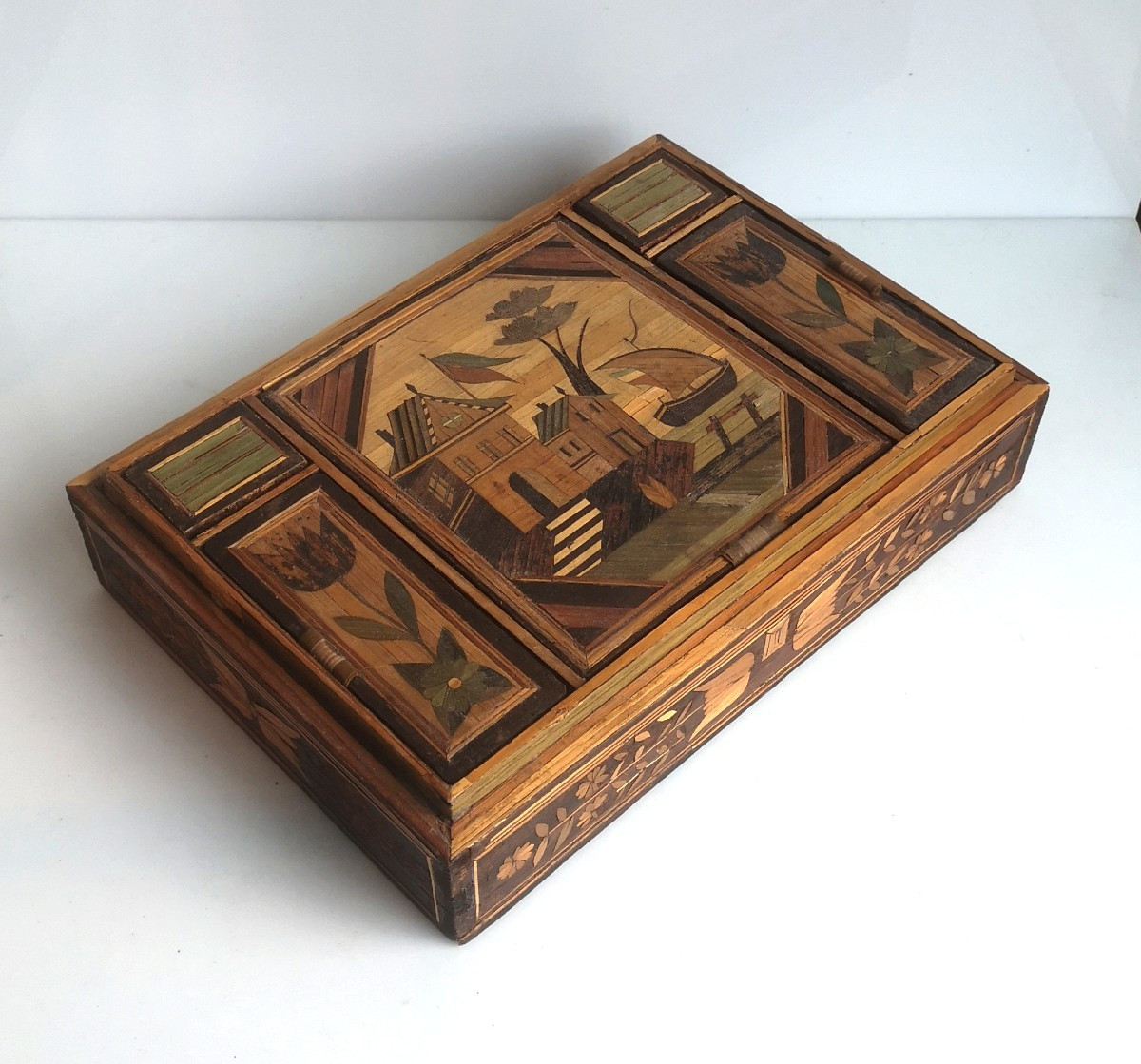 Straw Marquetry Sewing Box, Maritime Scene, 18th Century, Decoration On All Sides, Without Lid-photo-3