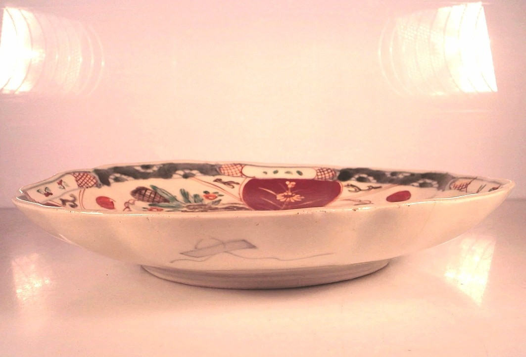 Assiette ancienne Japon XIXe porcelaine Imari polychrome bord lobé 22 cm-photo-3