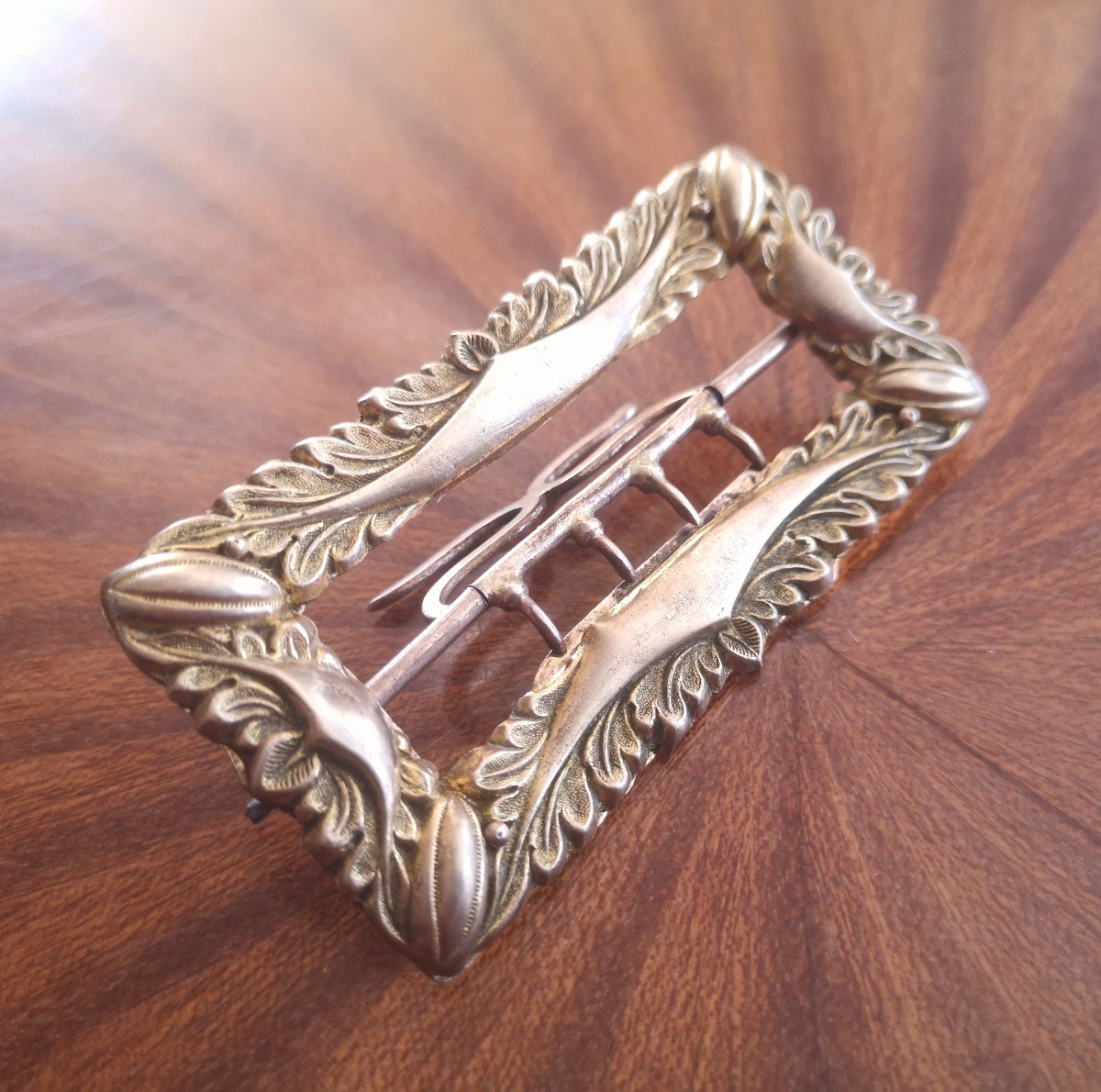 Chiseled And Gilded Bronze Belt Buckle, Empire Period, Decorated With Oak Leaves. -photo-3