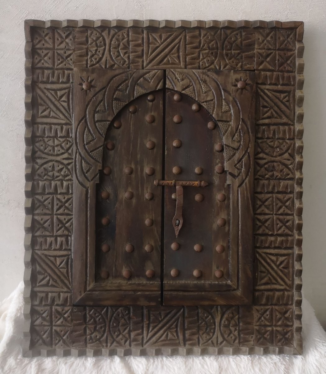 Panneau mural marocain sculpté à deux portes, vers 1960-photo-2