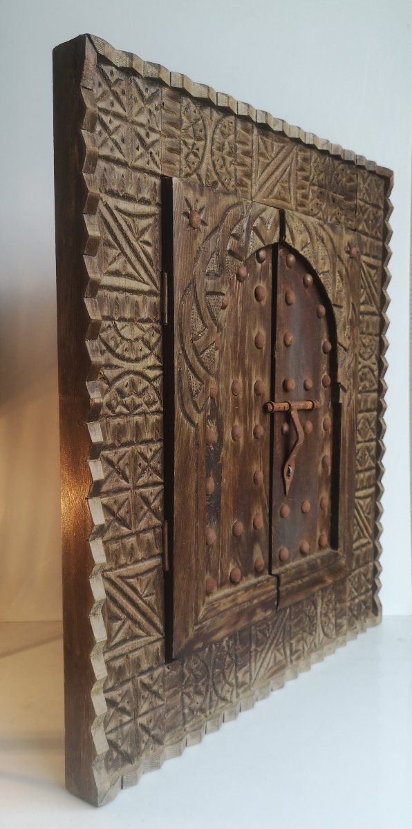 Panneau mural marocain sculpté à deux portes, vers 1960-photo-4