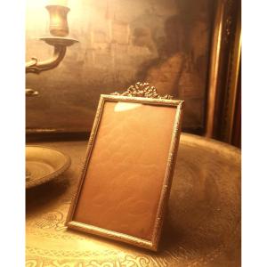 Louis XVI Style Photo Frame With Ribboned Crown - Gilt Brass - Late 19th Century