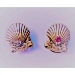 Cartier – Set Of 2 Vermeil And Ruby ​​lapel Buttons – Vintage Jewelry