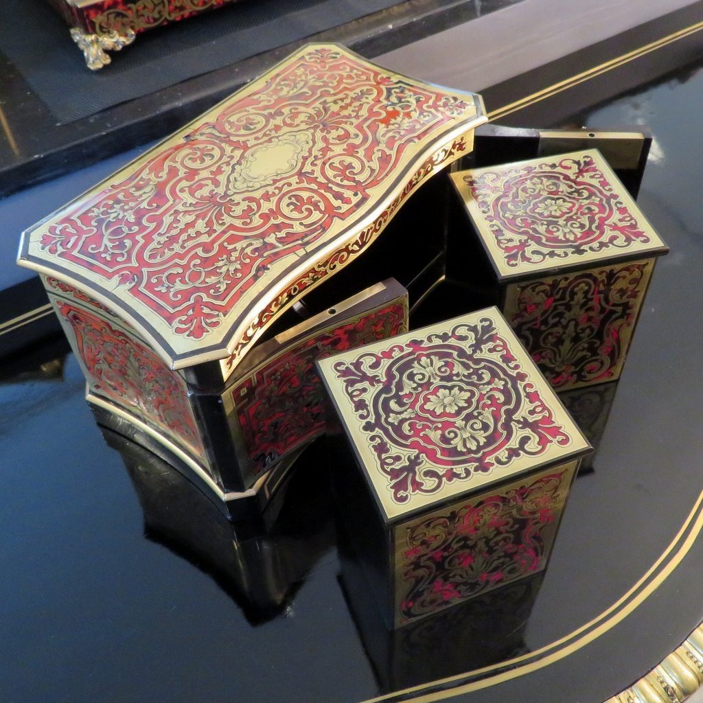 Boite à Thé En Marqueterie Boulle Sur Toutes Ses Faces Même Dedans époque Napoléon III