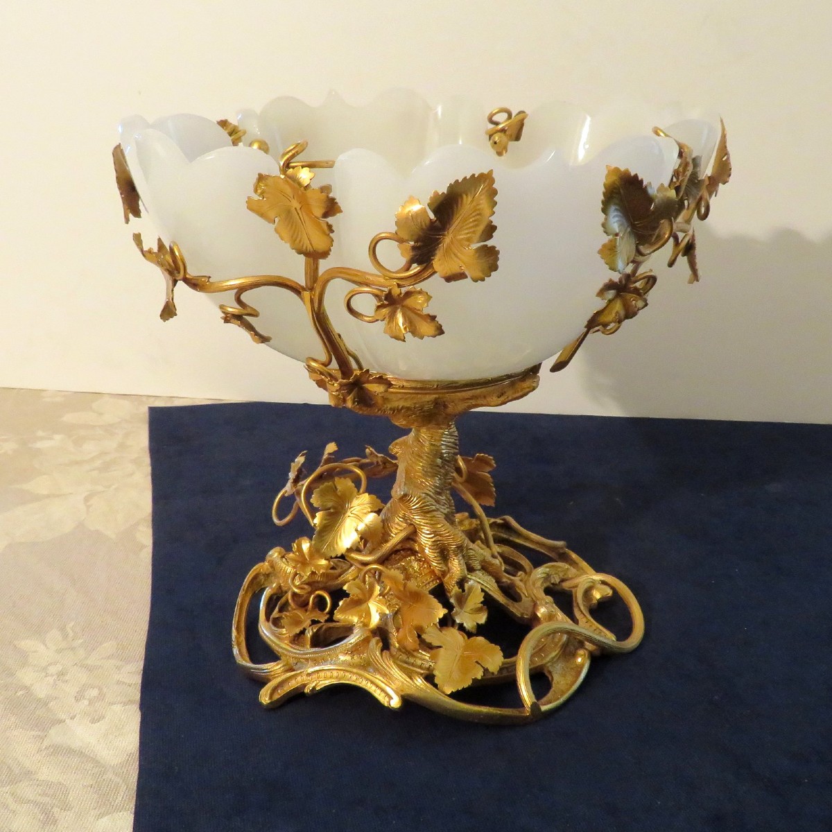  Cup Centerpiece In Gilt Bronze And Opaline 19th Century 