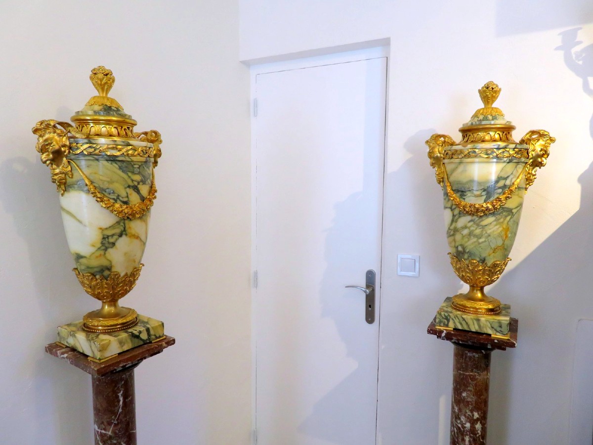  Large Pair Of Pots In Marble Napoleon III Perio 77 Cm