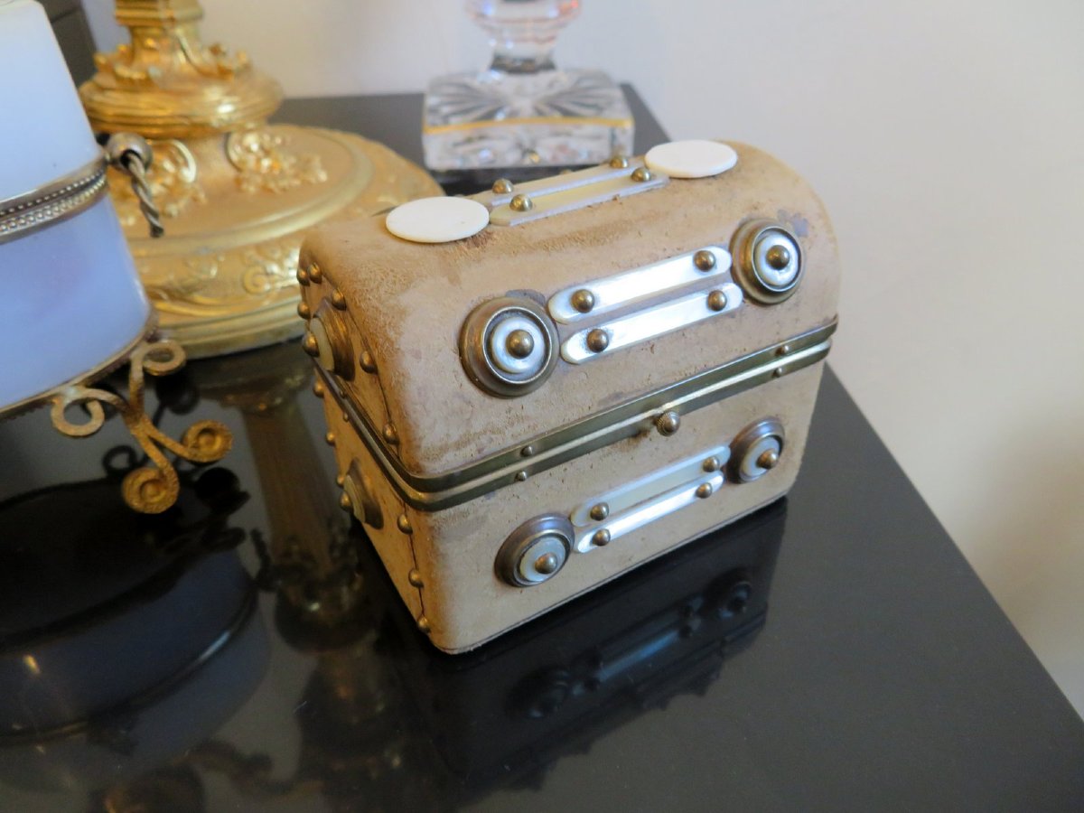 Small Scent Box In Leather And Mother-of-pearl From The Napoleon III Era-photo-2