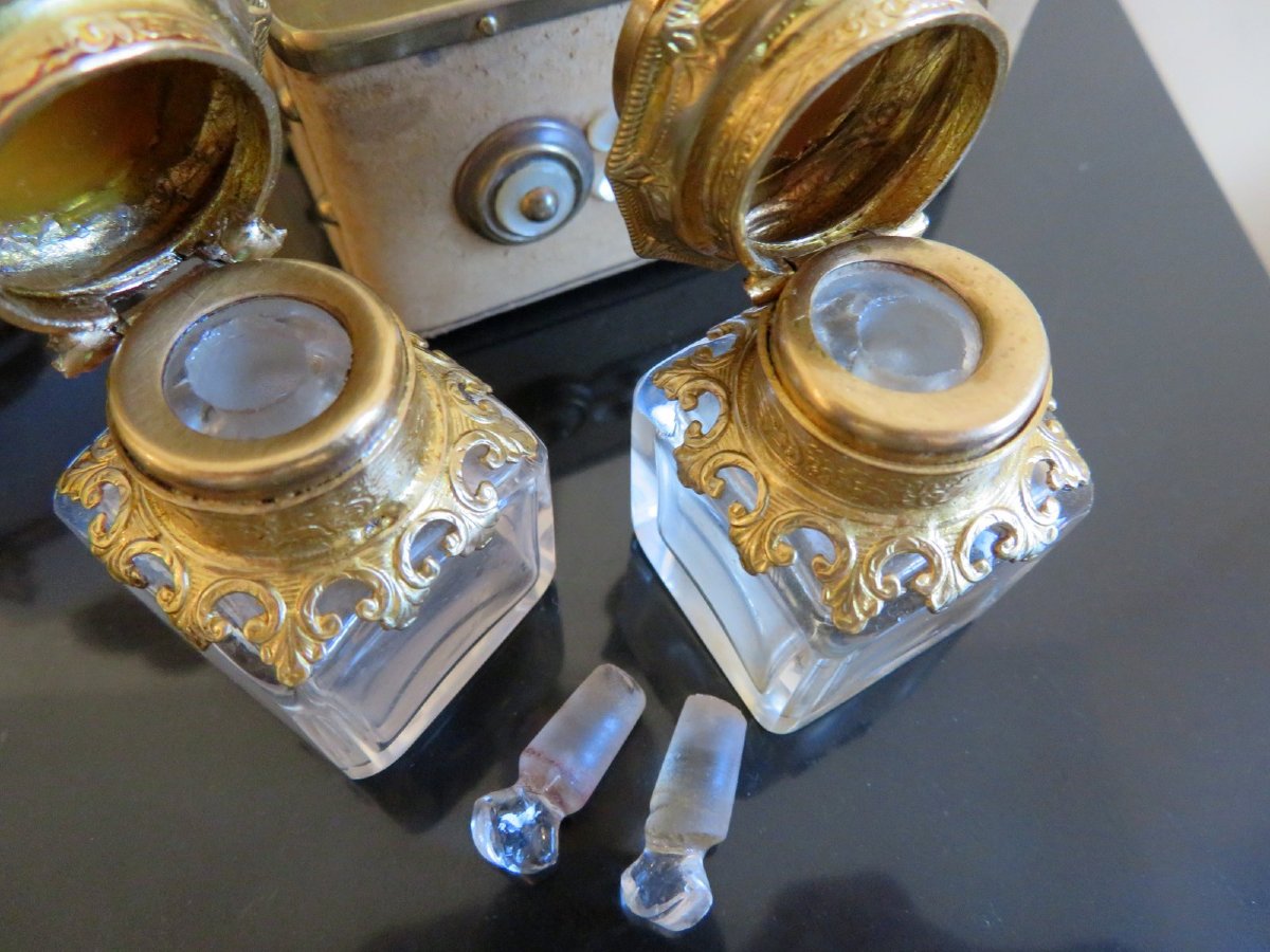 Small Scent Box In Leather And Mother-of-pearl From The Napoleon III Era-photo-6