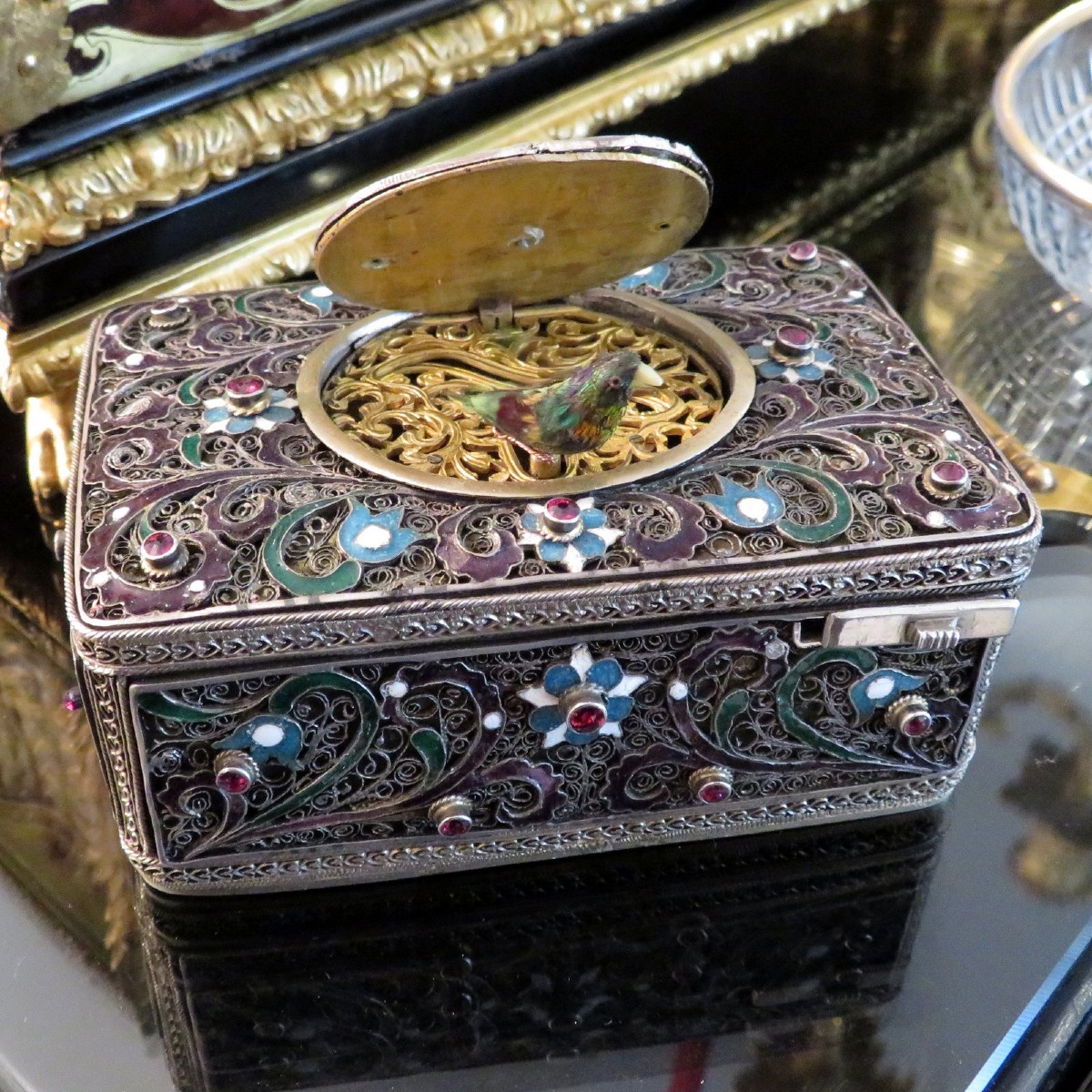 KARL GRIESBAUM Boite à musique avec automate chantant XXe