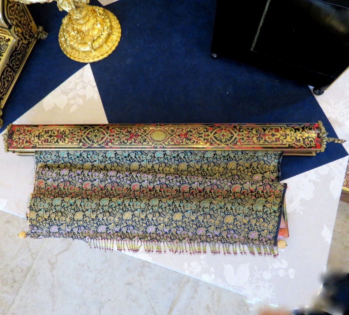 Pare Fumée en marqueterie Boulle toutes faces  époque Napoléon III