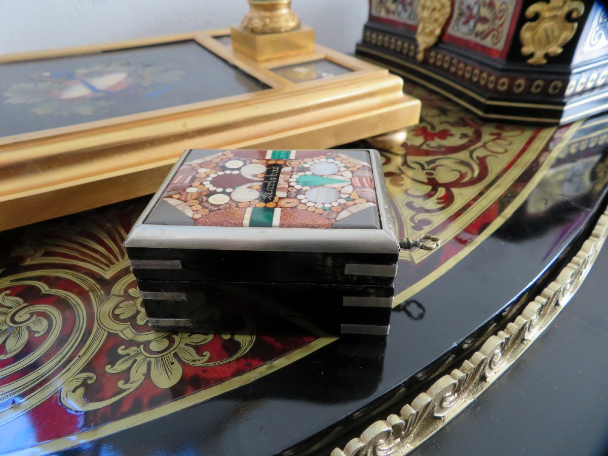 Porte montre en Malachite et marqueterie de pierre dure Epoque Napoléon III-photo-1