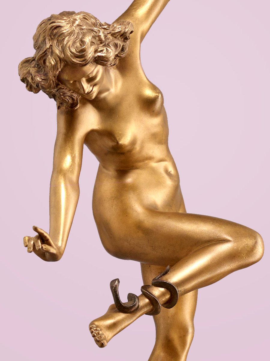 Claire Colinet (1880-1950) ''Cleopatre''. Bronze signé 1920 - Arts Déco-photo-2