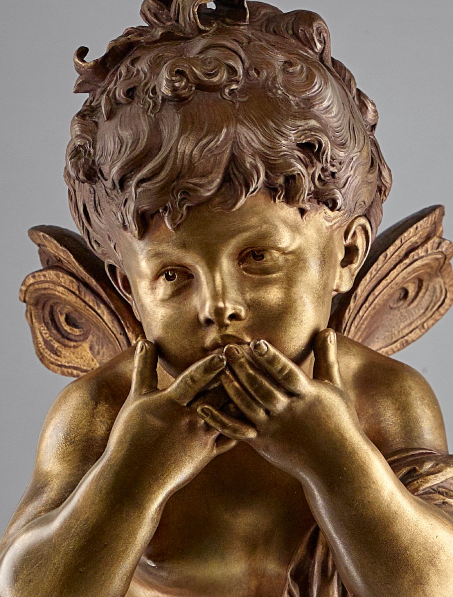 A. MOREAU ’’Fée embrassant’’ . Bronze d’édition, multi-patines - 47cm