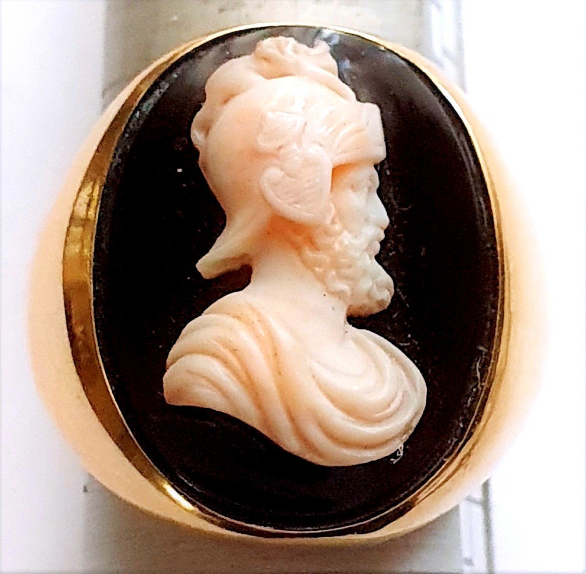 Yellow Gold Chevaliere Ring With Sculpted Cameo On Agate - 19th Century-photo-2