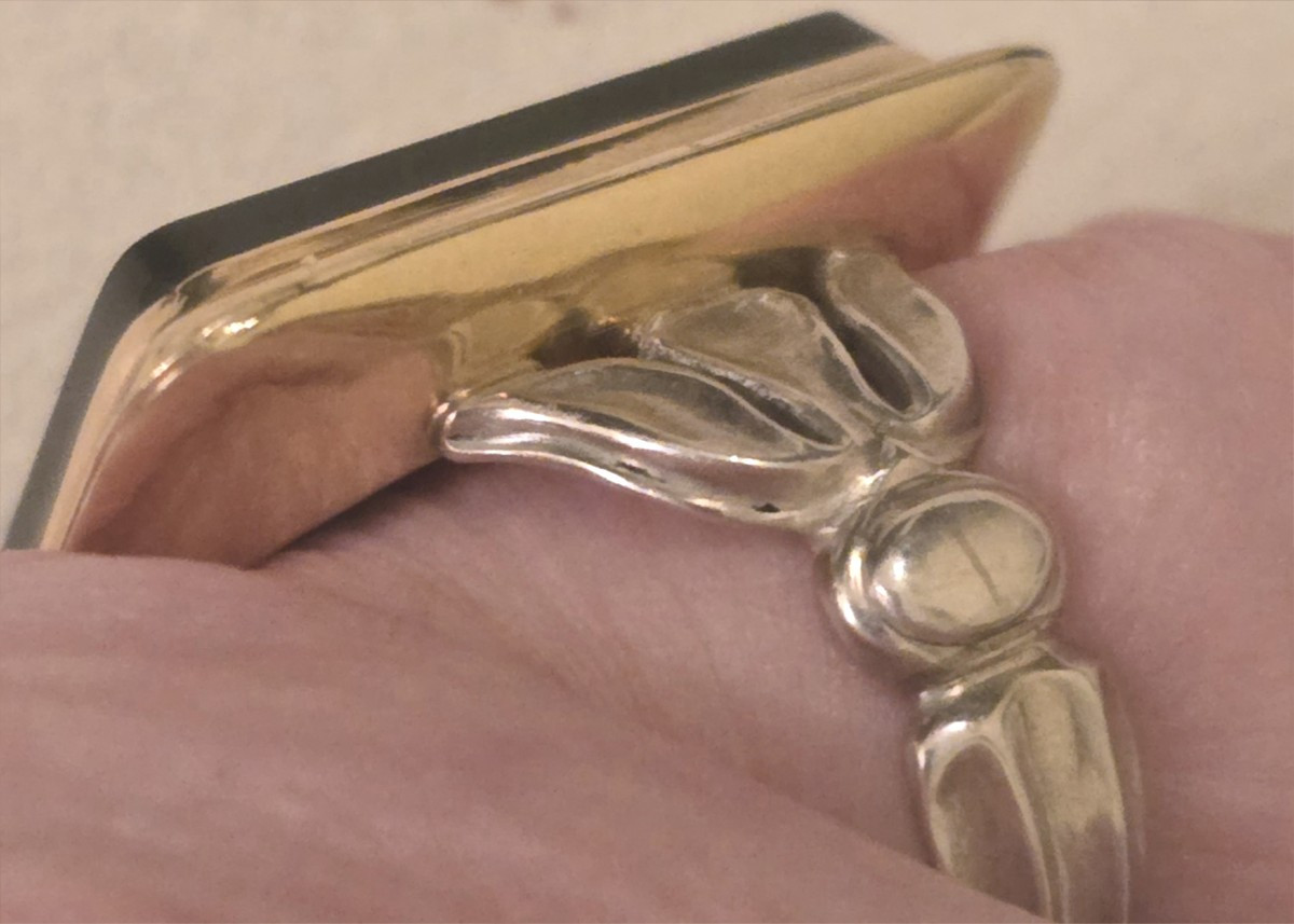 BAGUE OR ARGENT AVEC INTAILLE SUR AGATE MARRON FONCÉ -photo-2