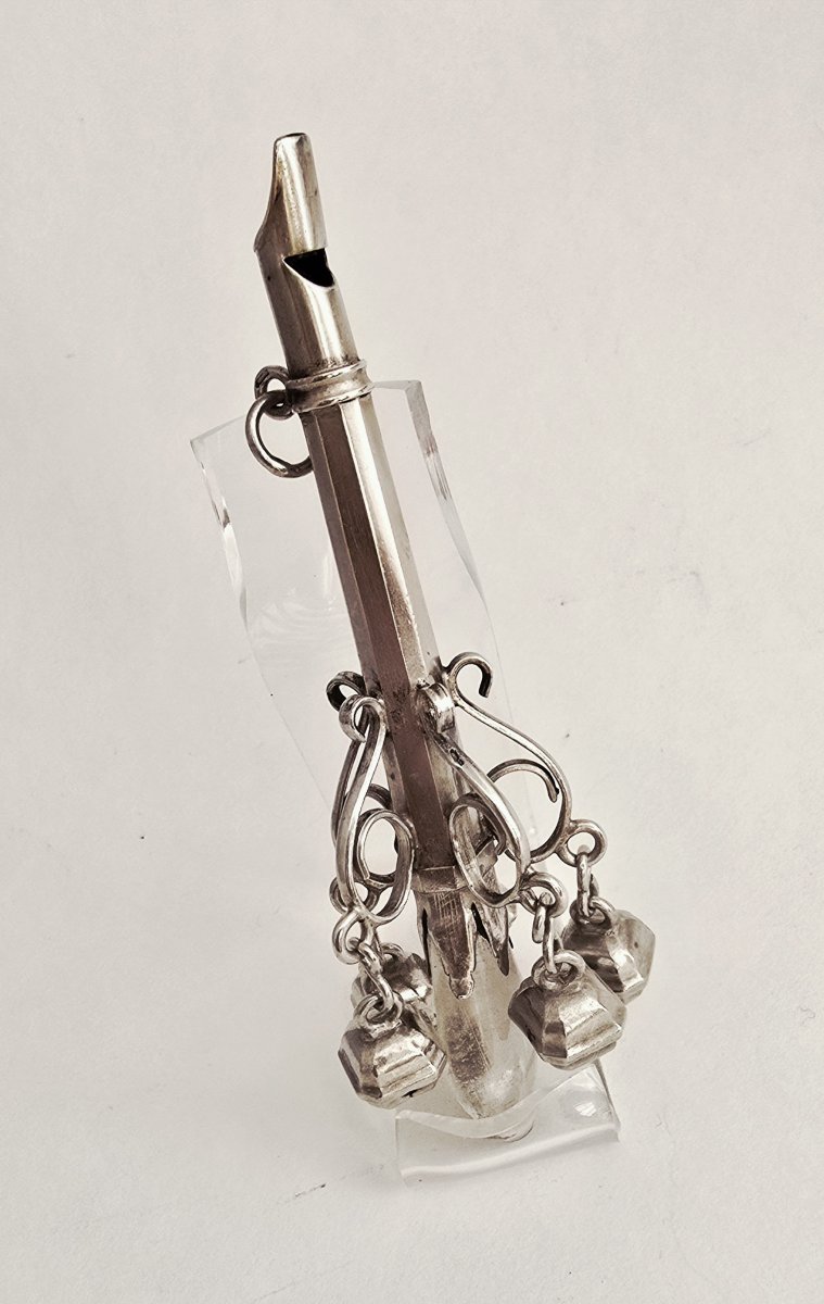 HOCHET-SIFFLET EN ARGENT à 4 GRELOTS - PARIS vers 1767-1770-photo-2