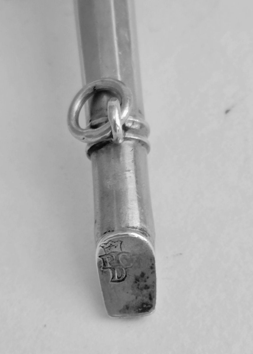 HOCHET-SIFFLET EN ARGENT à 4 GRELOTS - PARIS vers 1767-1770-photo-1