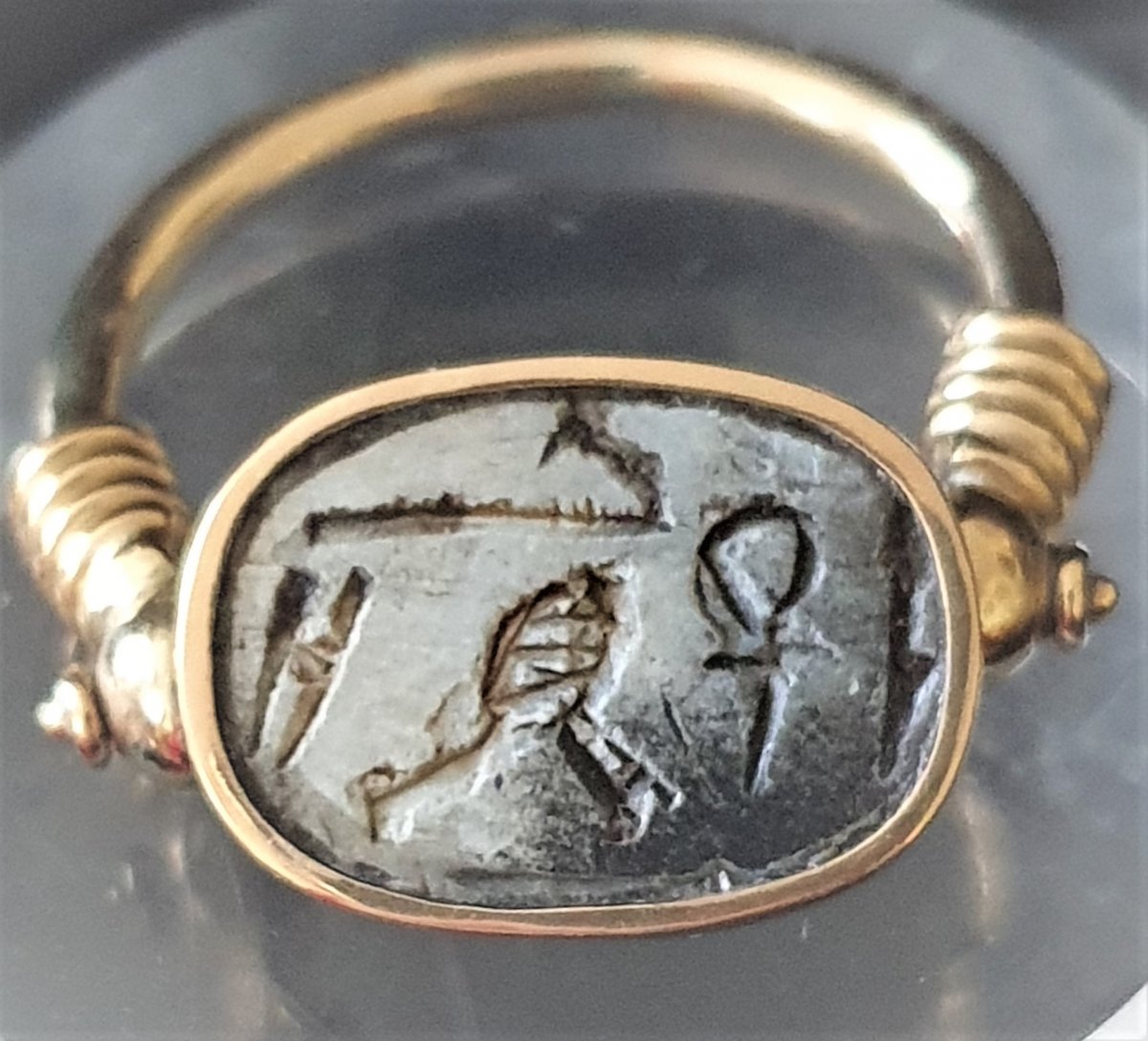 BAGUE OR JAUNE & SCARABEE EGYPTIEN -photo-3