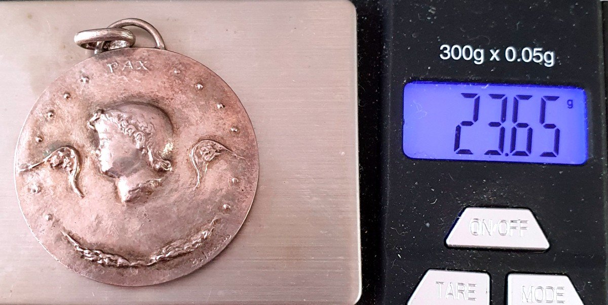 MEDAILLE ARGENT " PASTORALE" OU "LA PAIX" -sculpteur P. BELMONDO-photo-1