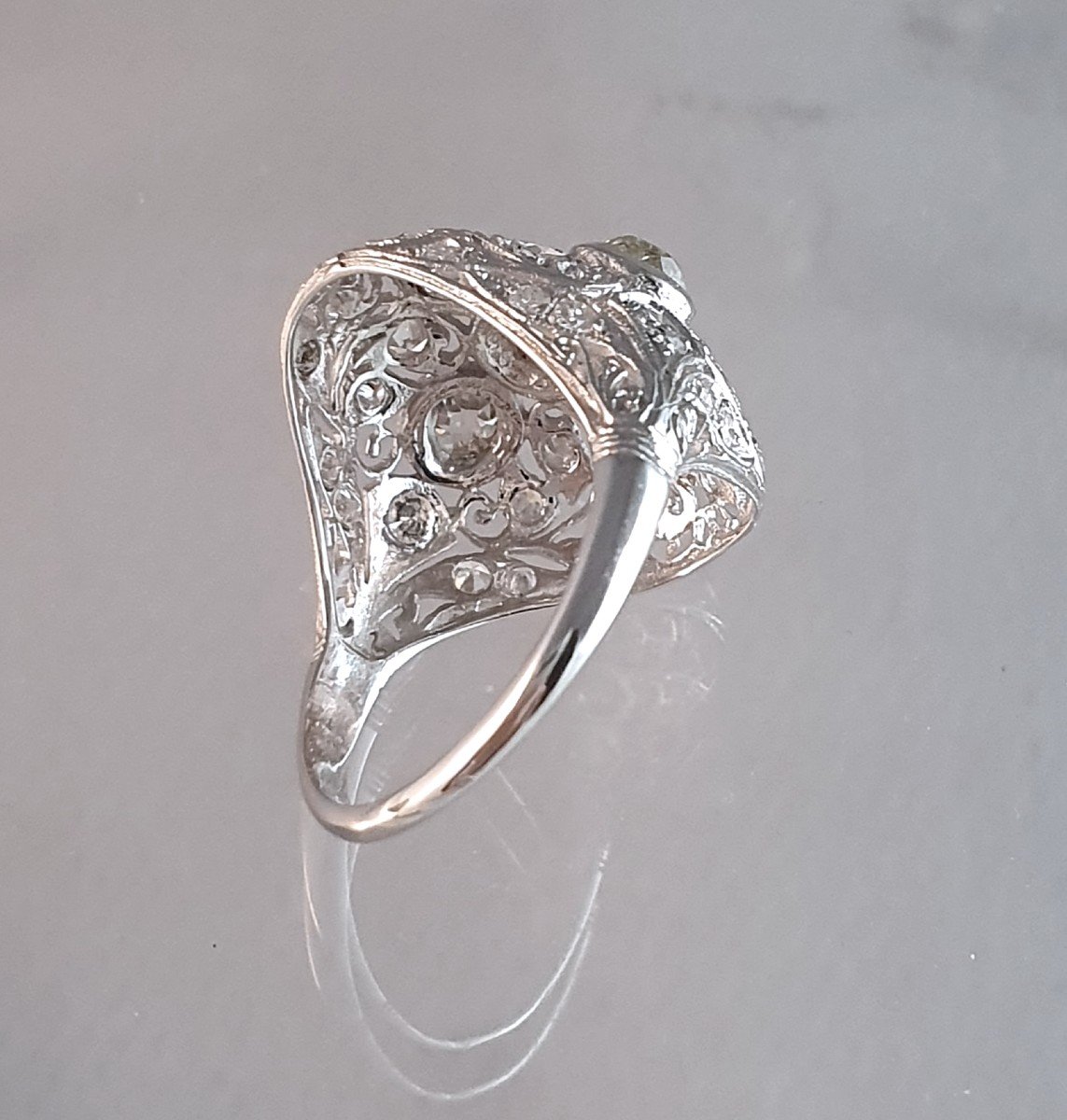 Art Deco Dome Ring - White Gold - Set With Diamonds-photo-2