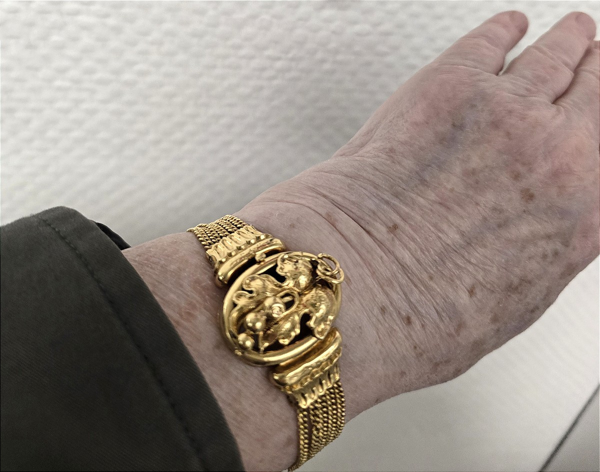 Yellow Gold Bracelet With Napoleon III Clasp-photo-2