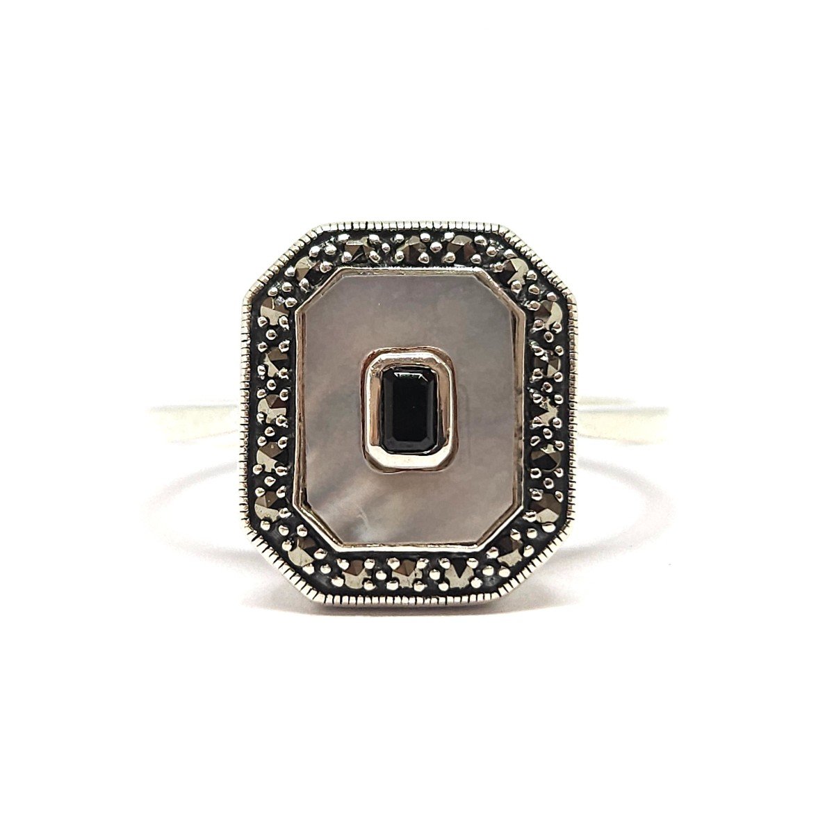Mother-of-pearl Onyx Ring 925/1000 Silver